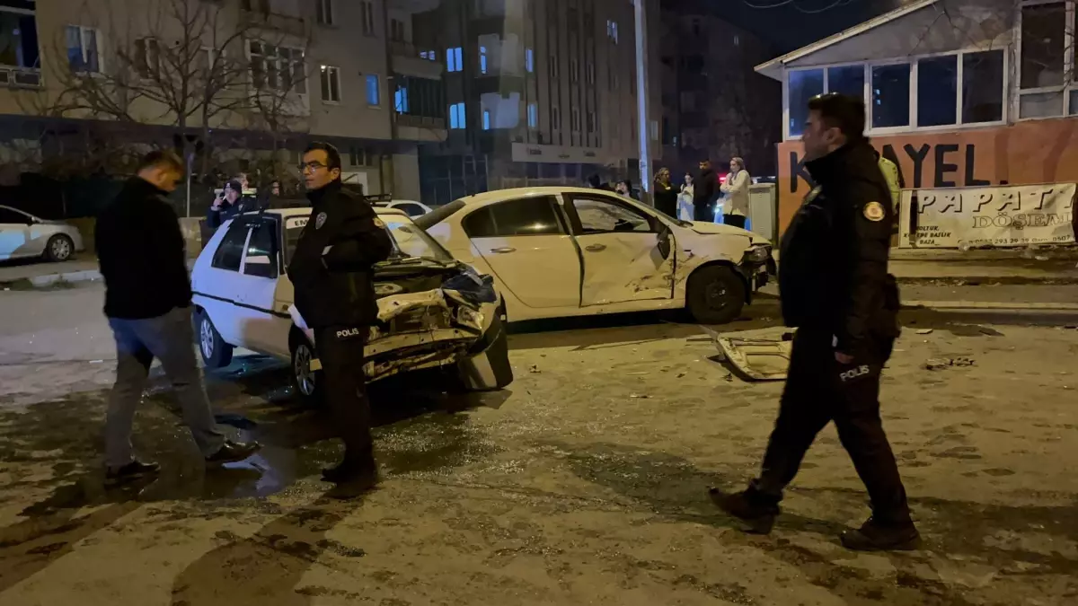 Kayseri'de Kaza: 4 Yaralı 