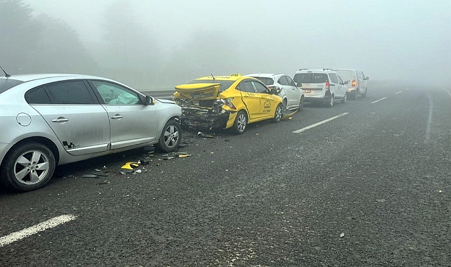 Tekirdağ'da 5 araç karıştı zincirleme kazada; 3 kişi yaralandı.