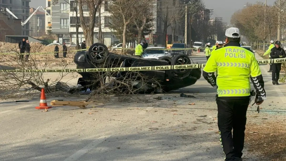 Konya'da trafik kazasında 14 yaşındaki çocuk hayatını kaybetti.