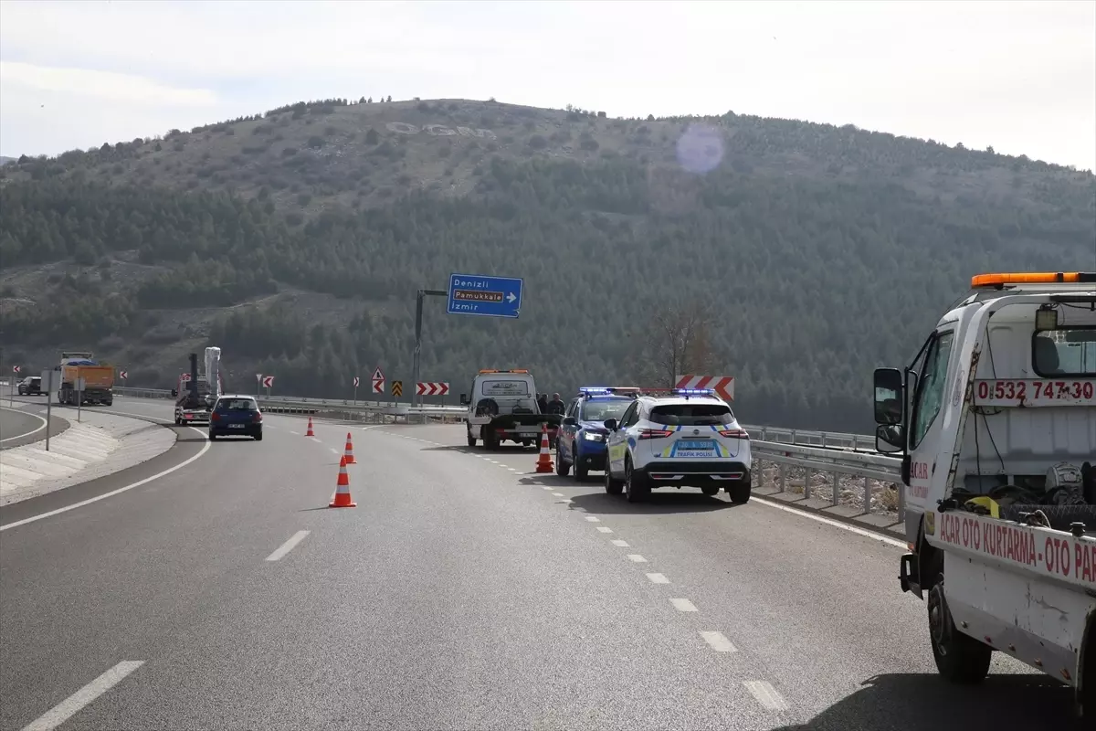 Tavas'ta trafik kazasında sürücü öldü.