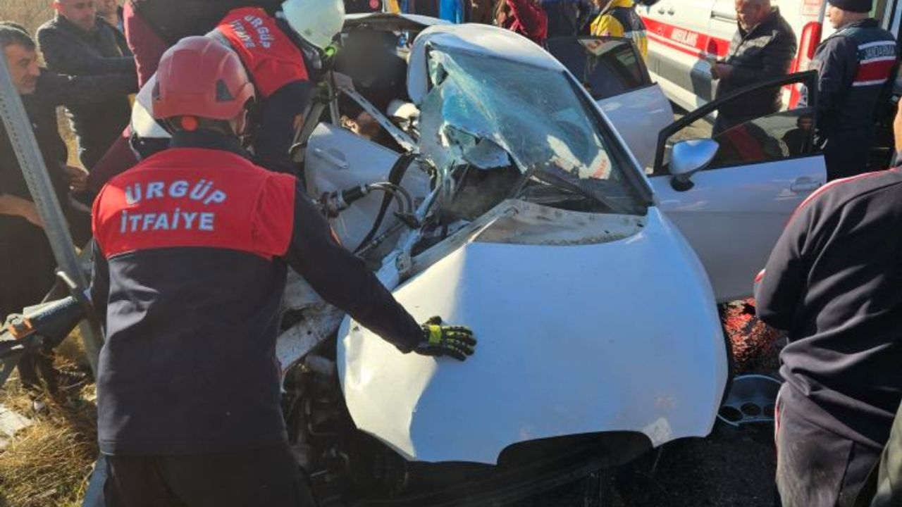 Ürgüp Mustafapaşa yolu korkunç kaza; 2 ağır, 14 yaralı var.
