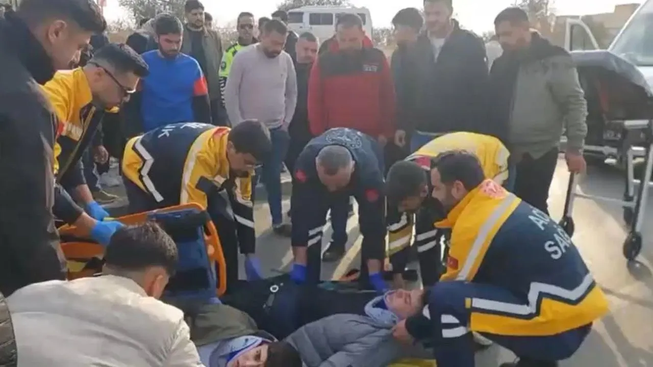 Motosiklet kaza sonucu 2 kişi yaralandı.