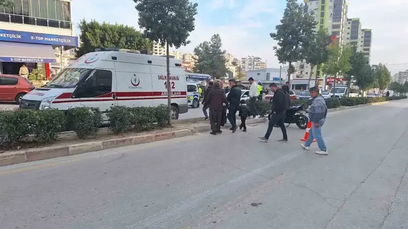 Tarsus'ta kaza: Üç kişi yaralı oldu