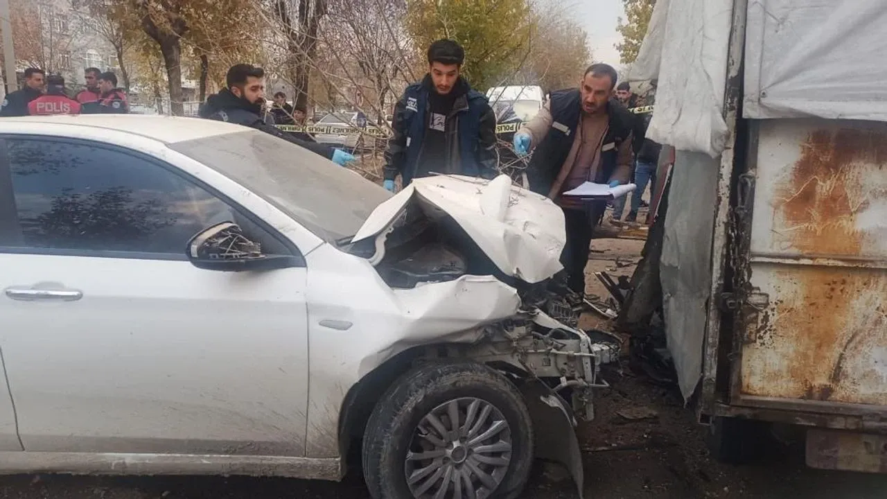 15 Gün Evvel Doğum Yapmış Kadın Trafik Kazasında Vefat Etti