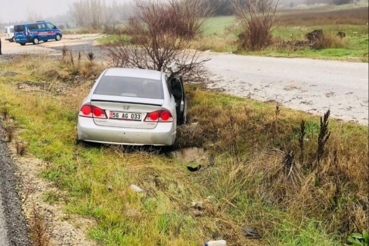 2 kişi yaralandı, Bilecik'te trafik kazası oldu.