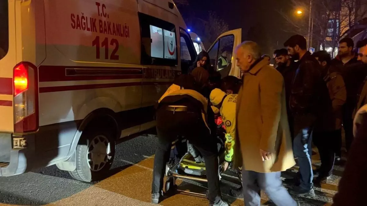 Erzincan'da Kaza: 5 İnsan Yaralandı