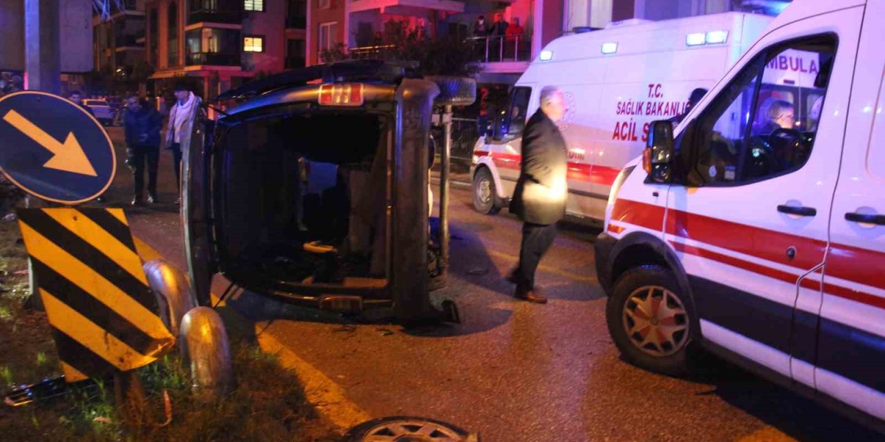 Efeler’de trafik kazasında 7 kişi yaralandı.