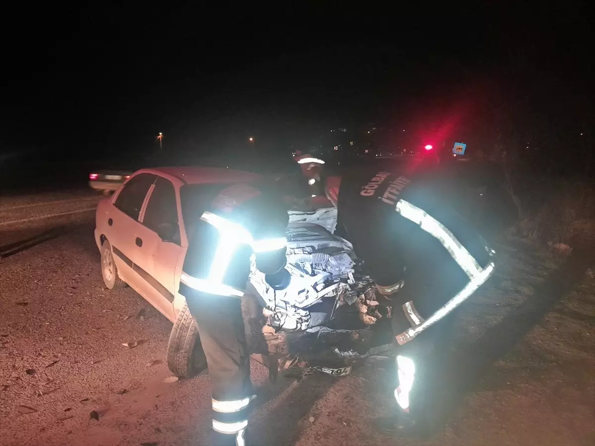 Adıyaman'da meydana gelen trafik kazasında 3 kişi yaralandı.