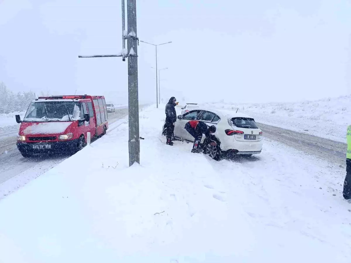 Erciş'te trafik kazası: Bir kişi yaralandı.