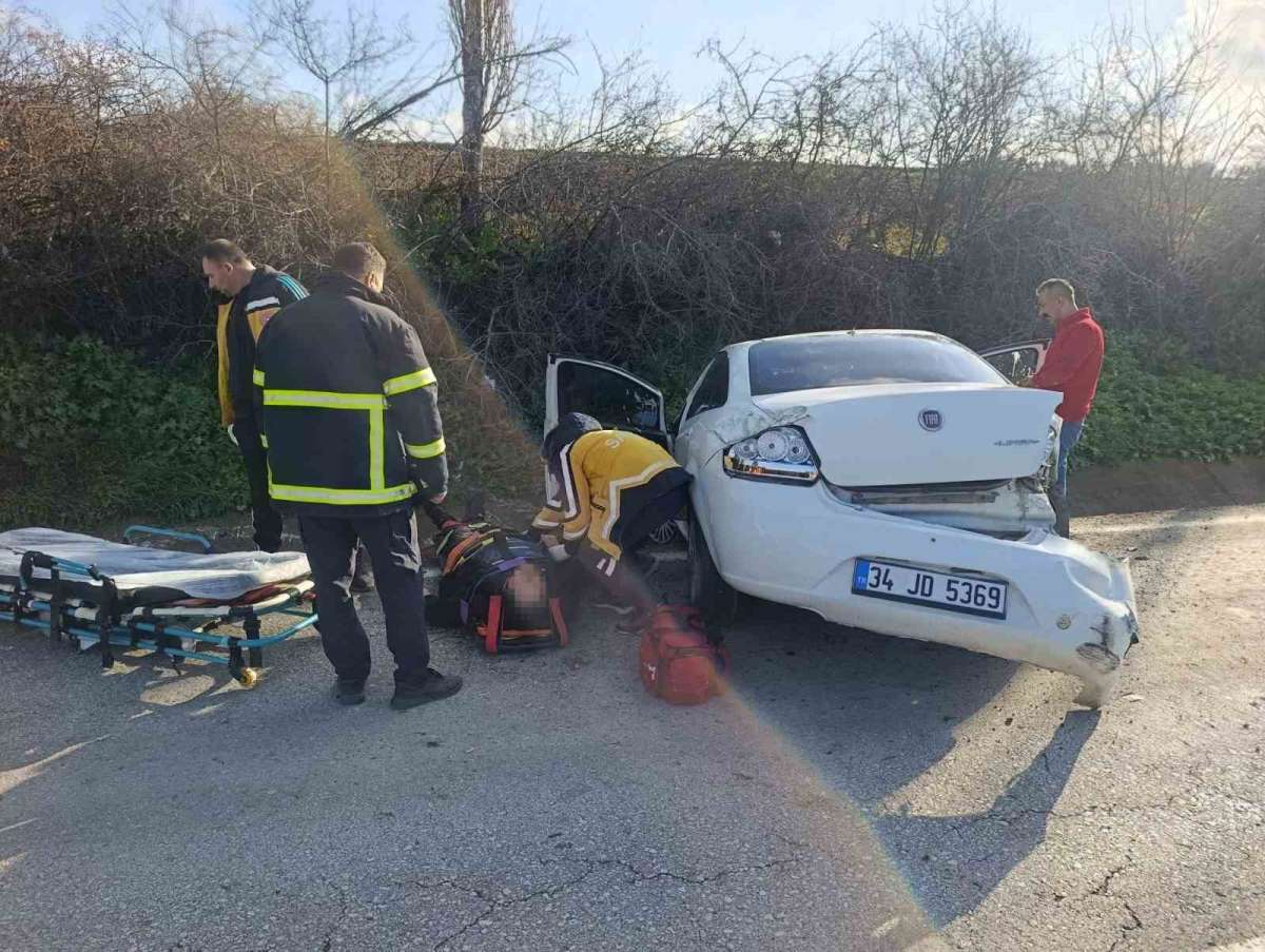 Pınarhisar'da meydana gelen trafik kazasında 2 kişi yaralandı.