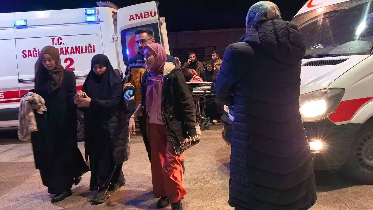 Bursa'da endişe veren trafik kazası: 7 kişi yaralandı