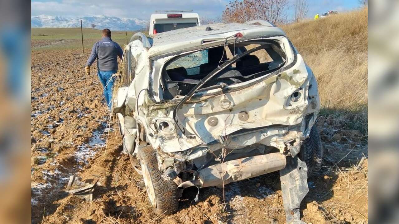 Amasya'da trafik kazası ölümlere neden oldu.
