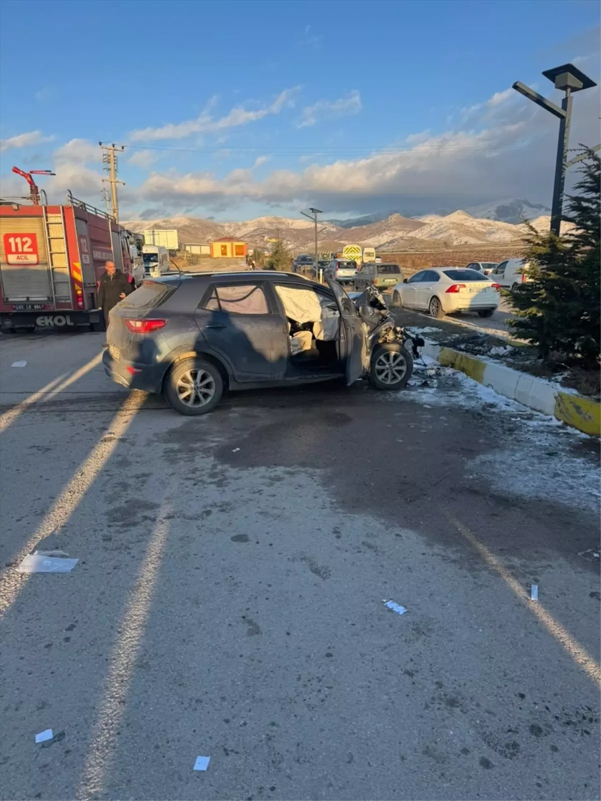 Sandıklı'da trafik kazası: 18 kişi yaralandı.
