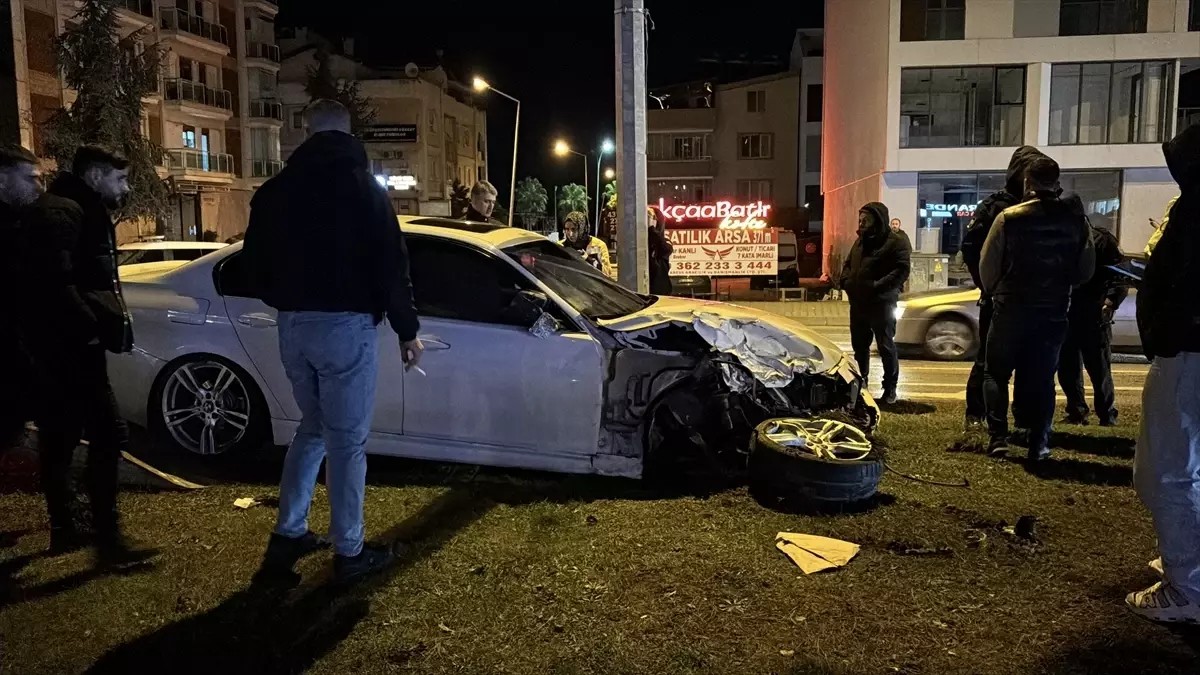 Samsun'da Meydana Gelen Trafik Kazasında İki Kişi Yaralandı