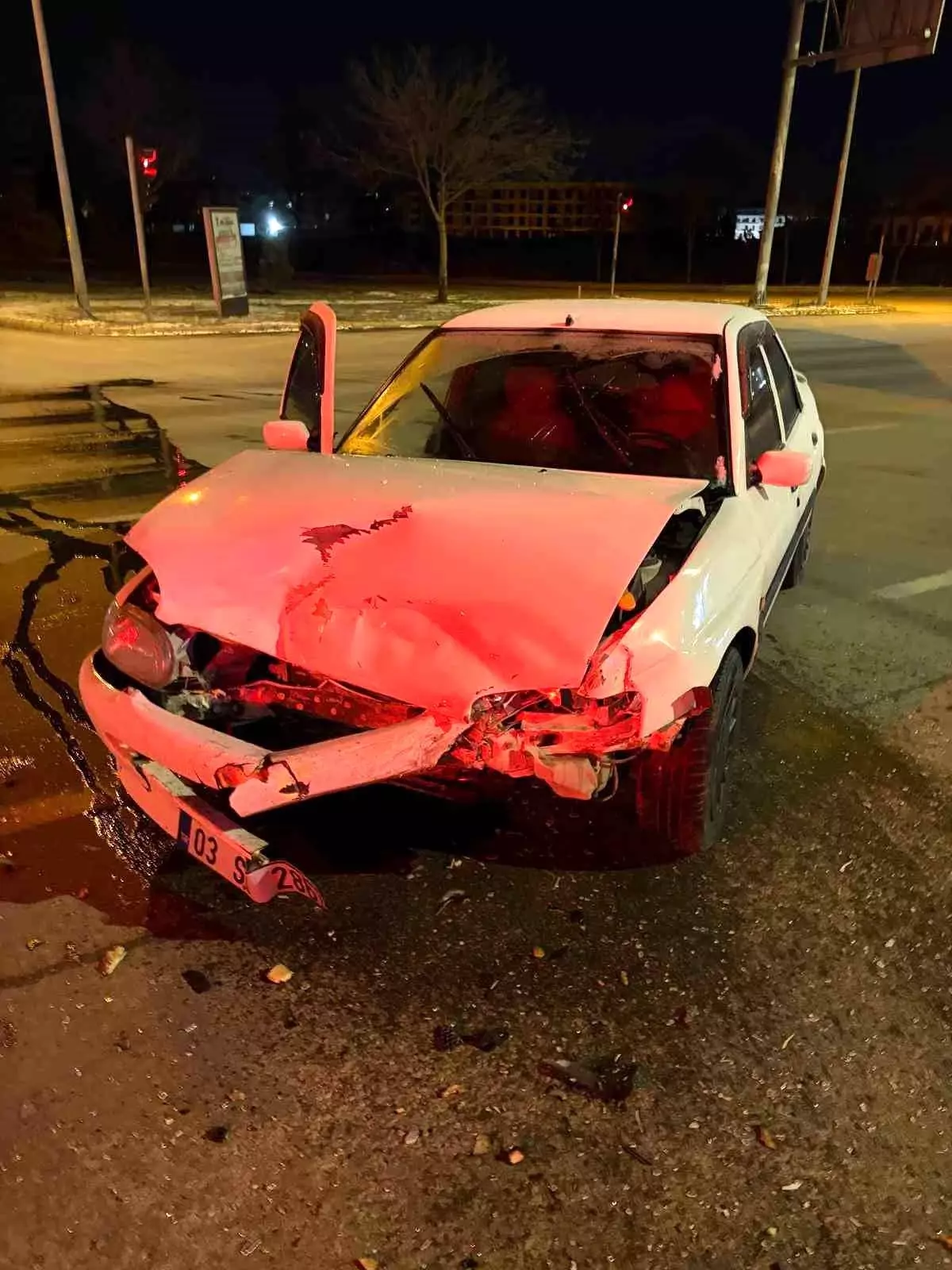 Afyon'da Trafik Kazası: 4 Kişi Yaralandı.