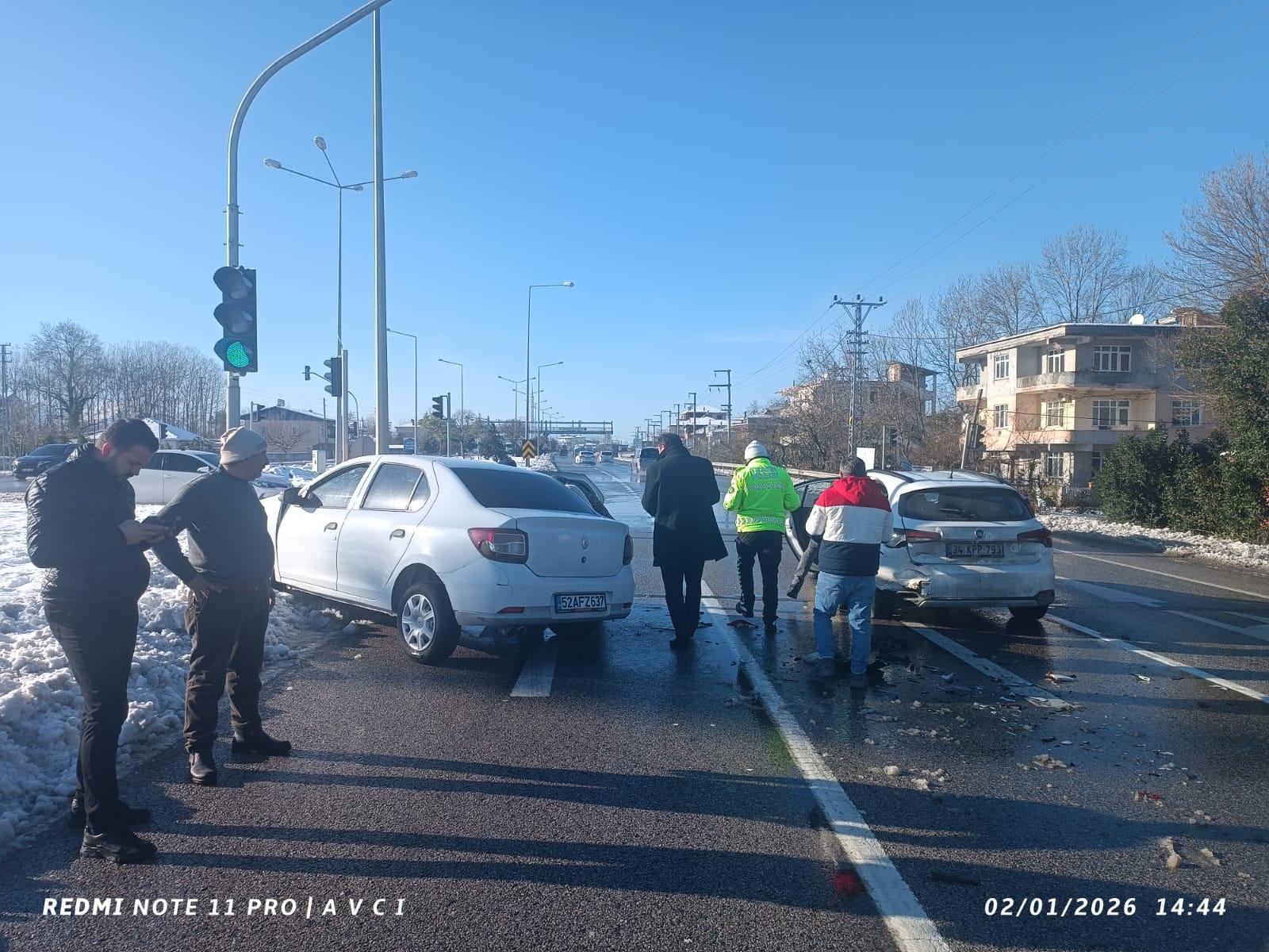 Samsun'da trafik kazasında 4 kişi yaralı oldu.