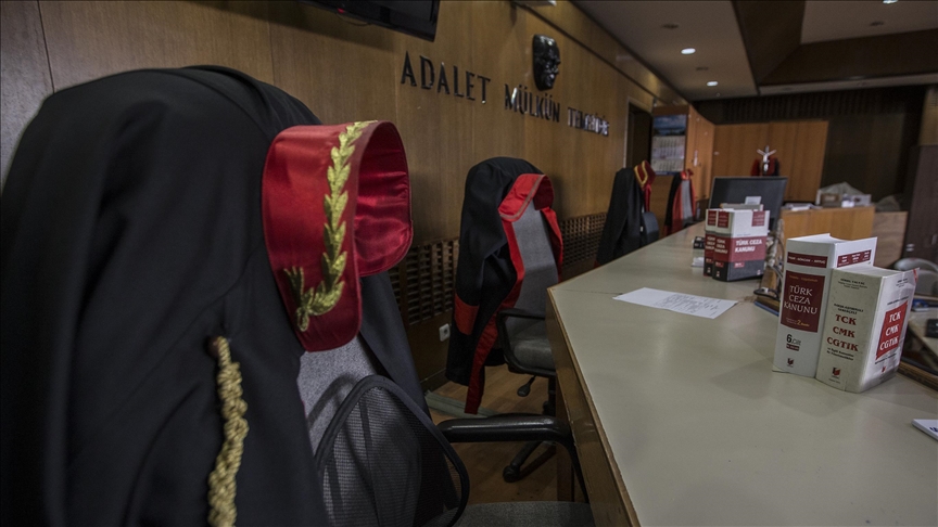 Aydın'da eşini öldürdükten sonra trafik kazası gibi yapmaya çalışan koca, ağırlaştırılmış ömür boyu hapisle karşı karşıya.