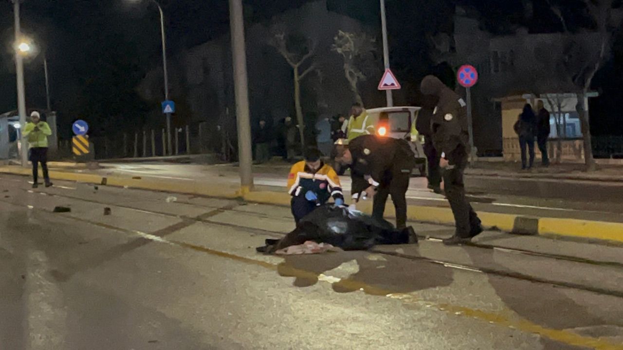 Eskişehir'de trajik bir kaza, 3 genç hayatını kaybetti.