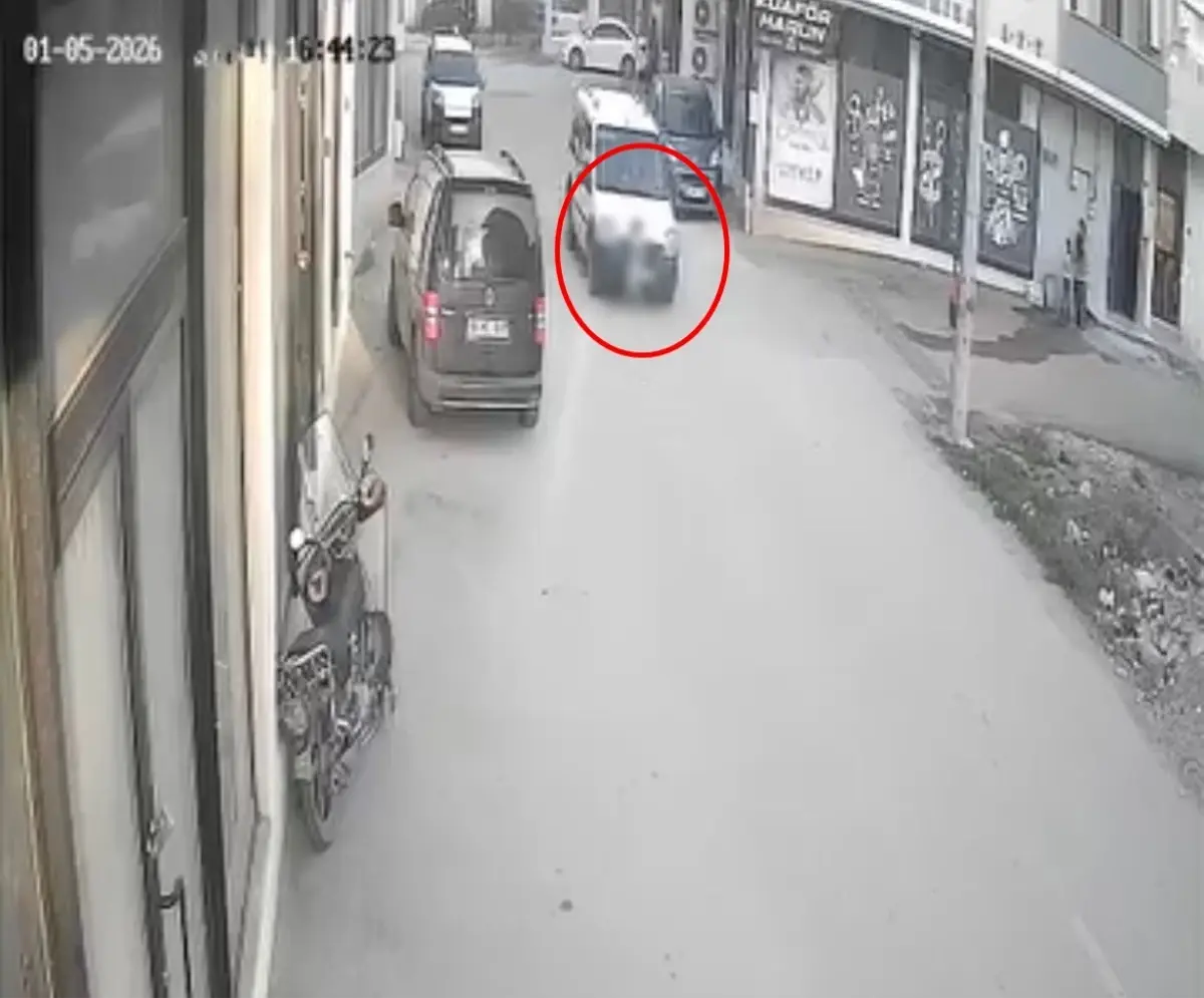 Bursa'da Kaza: 2 Yaşındaki Çocuk Az Yaralandı