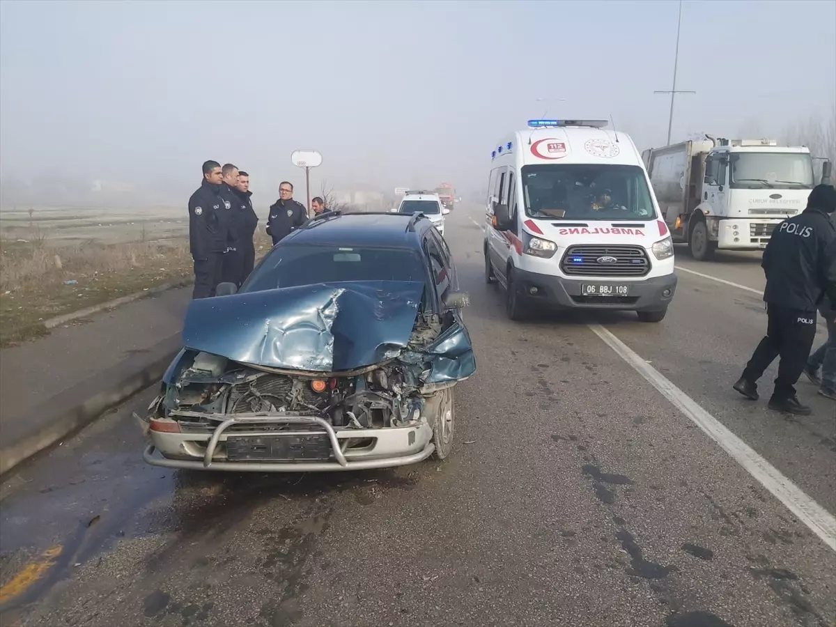 Çubuk'ta Zincirleme Kaza Nedeniyle 5 Kişi Yaralandı
