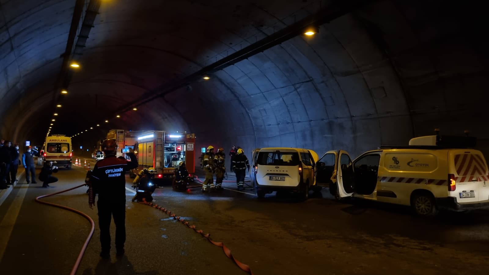 Orhangazi Tüneli'nde Gerçeği Yansıtan Trafik Kazası ve Yangın Tatbikatı
