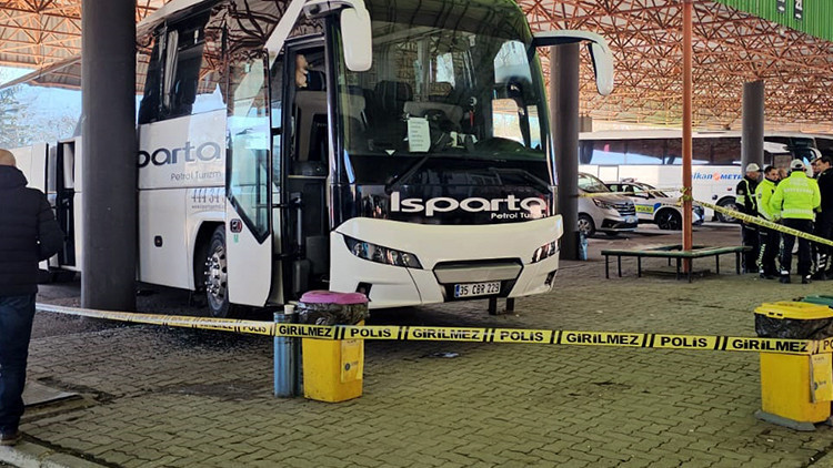 Otogarda vites hatası: Yedek sürücü yaşamını yitirdi, muavin yaralandı