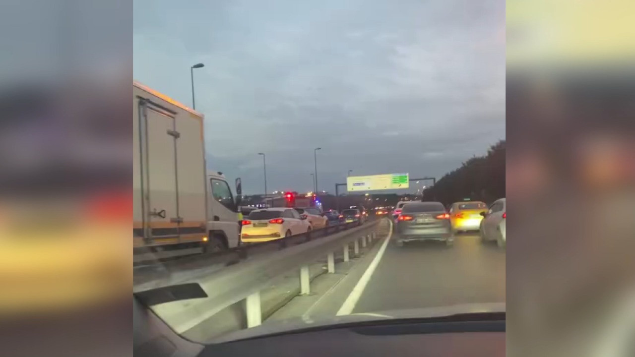 Yenibosna'da çarpışma: Yaralılar bulunuyor
