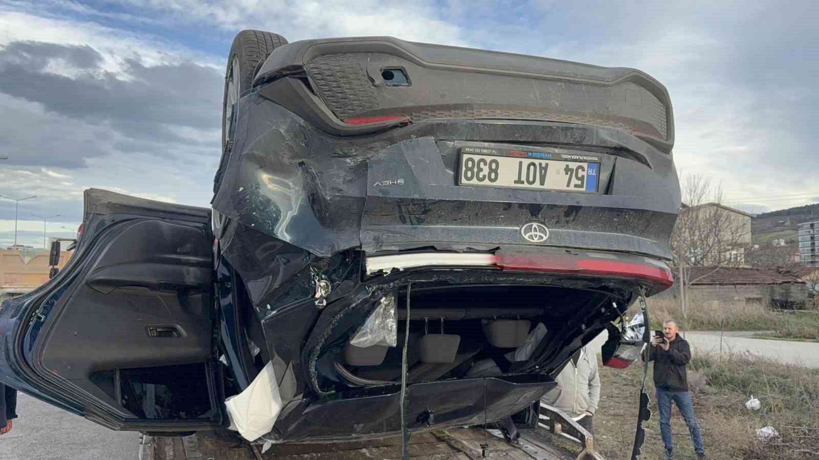 Cenaze töreninden dönüşte ciddi kaza: 4 kişi yaralandı.