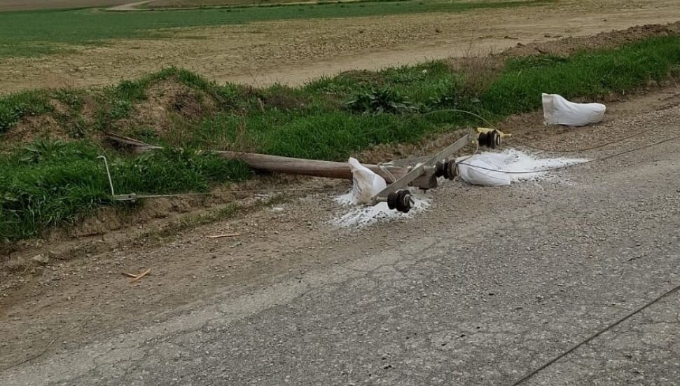 Gürpınar ve Yılmazköy'de trafik kazasından dolayı elektrik kesilmesi!