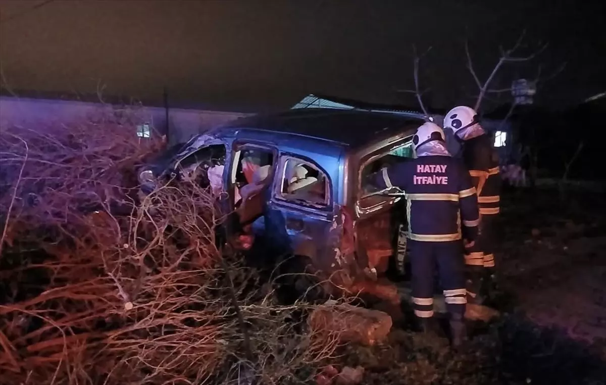 Hatay'da 6 kişi trafik kazasında yaralandı.