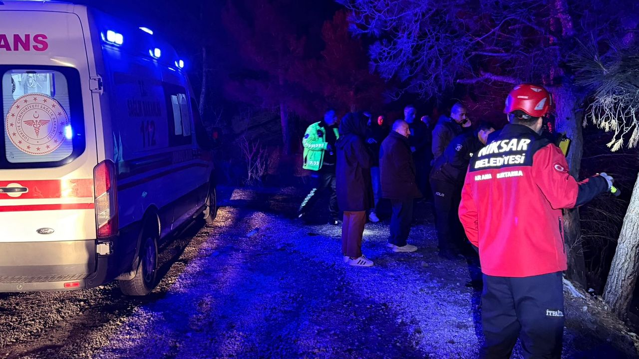 Niksar'da elektrikli bisiklet, uçurumdan düşen kazada bir kişi hayatını kaybetti.