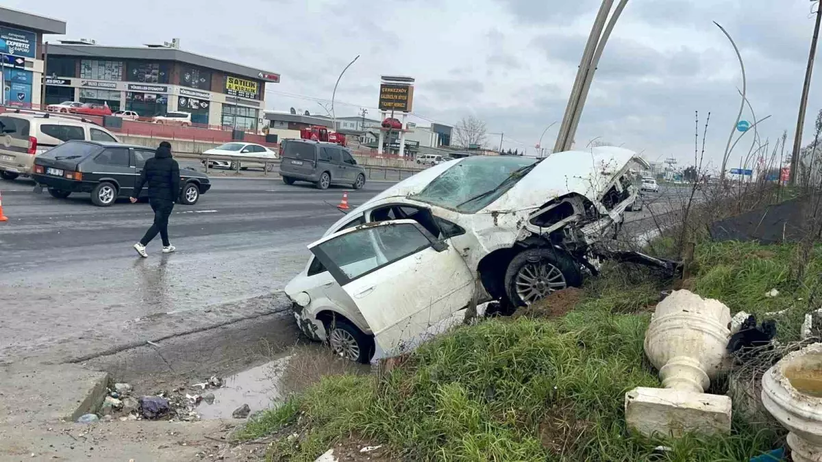 Çerkezköy'de trafik kazası sonucu 3 kişi yaralandı.