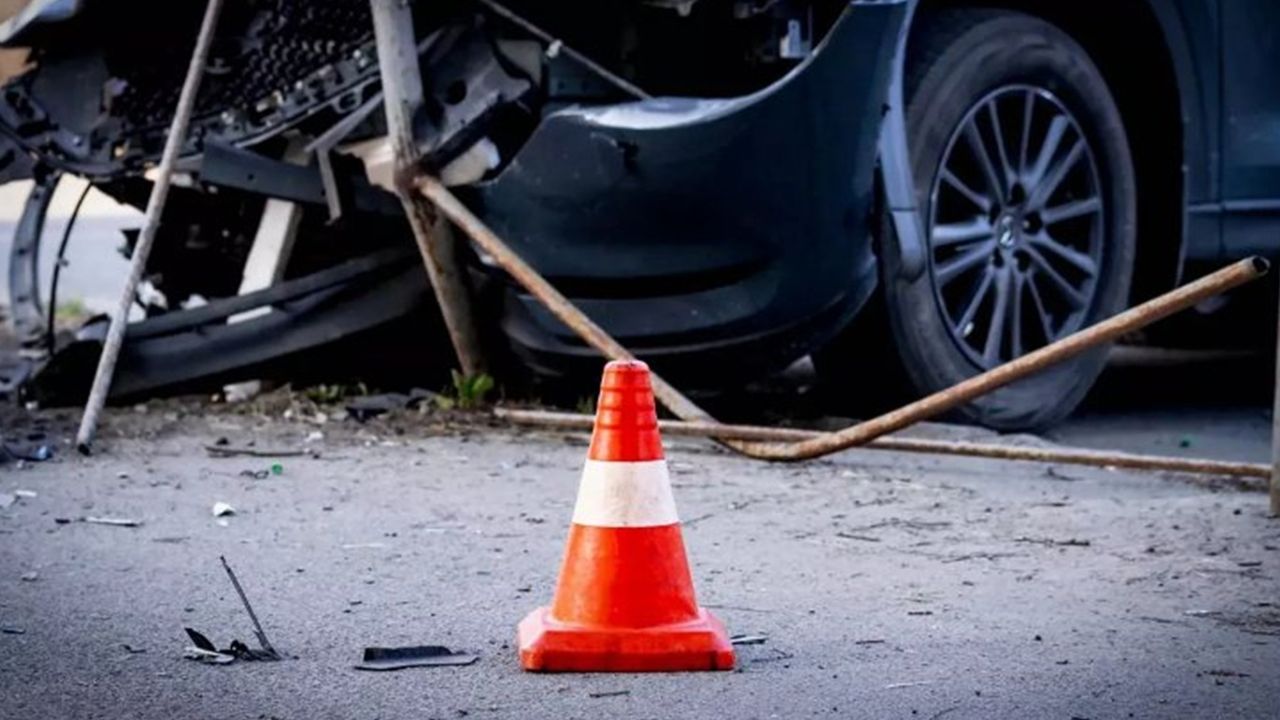 Libya'da trafik kazasında 10 kişi hayatını kaybetti.