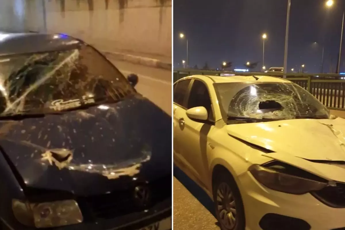 Bursa'da şaşırtıcı bir kaza: Araçların üzerine demir bariyerler düştü.