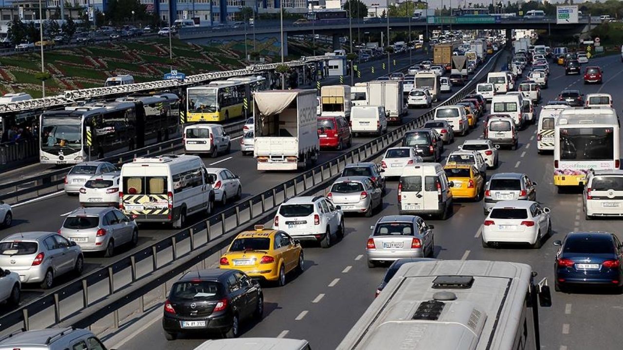 2025'te trafik kazaları binlerce hayatı kaybetti.