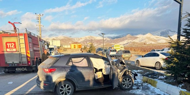 Geçen yıl trafik kazalarında 3 bin 481 kişi öldü.
