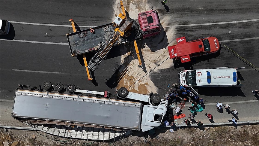 Geçtiğimiz yıl trafik kazalarında 3 bin 481 kişi hayatını kaybetti.