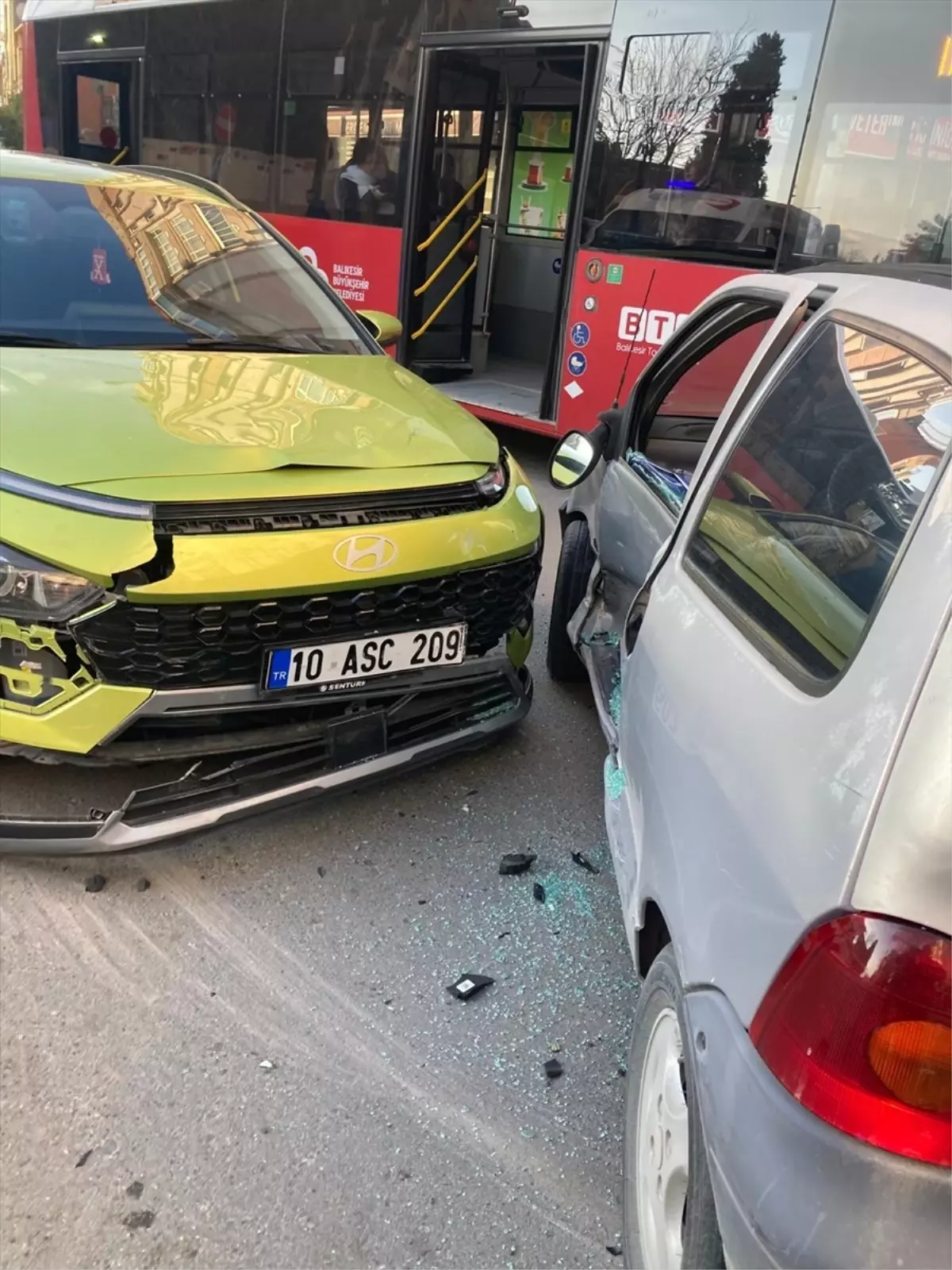Trafik Kazasında Karesi'de Bir Yaralı Var
