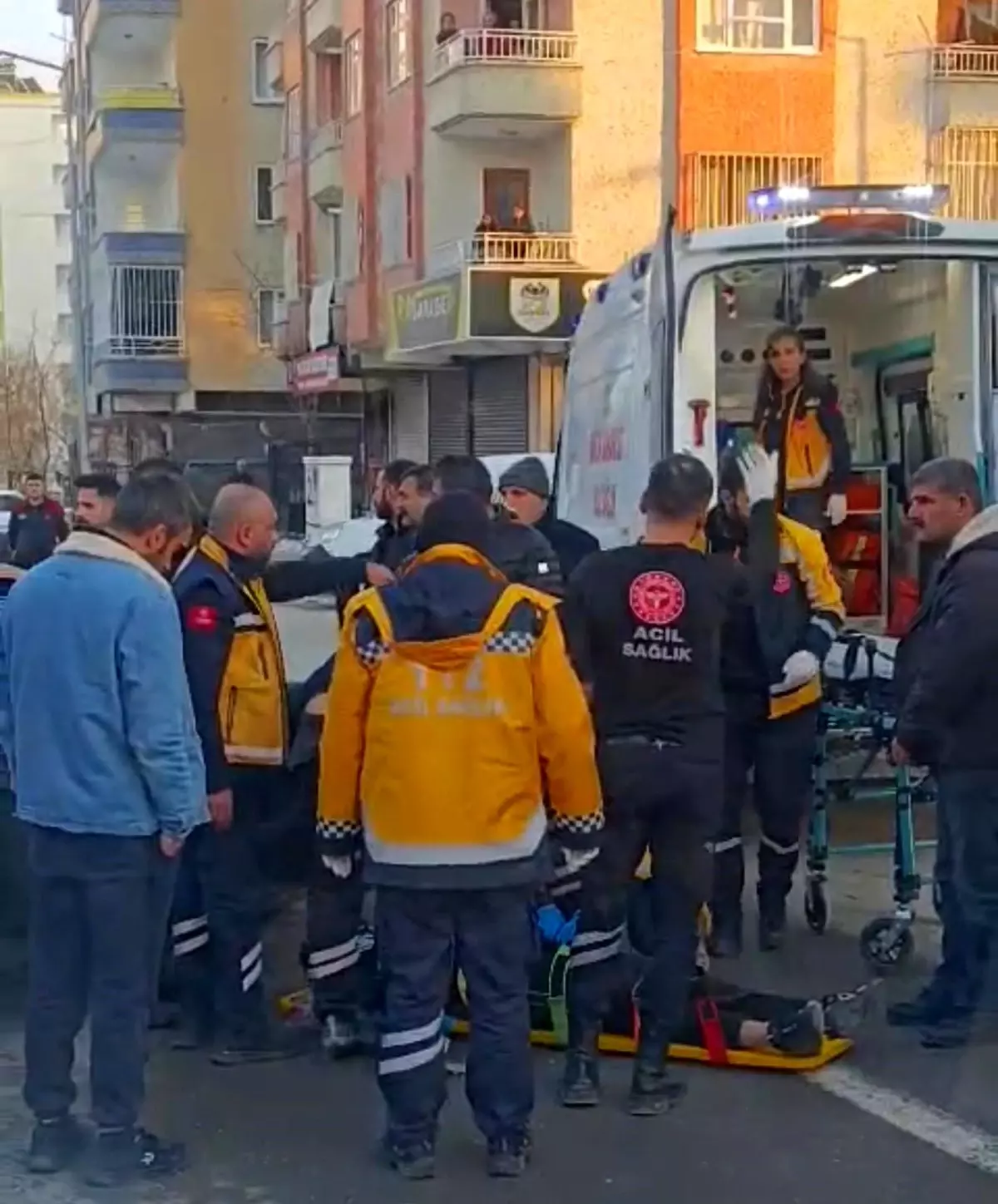 2 kişi yaralandı, Diyarbakır'da trafik kazası meydana geldi.