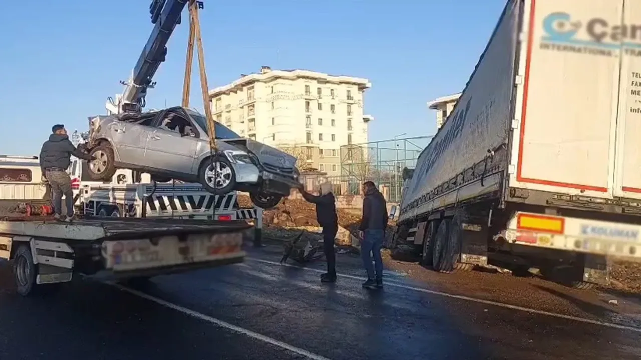 Şanlıurfa'da ardışık trafik kazası: 2 kişi öldü
