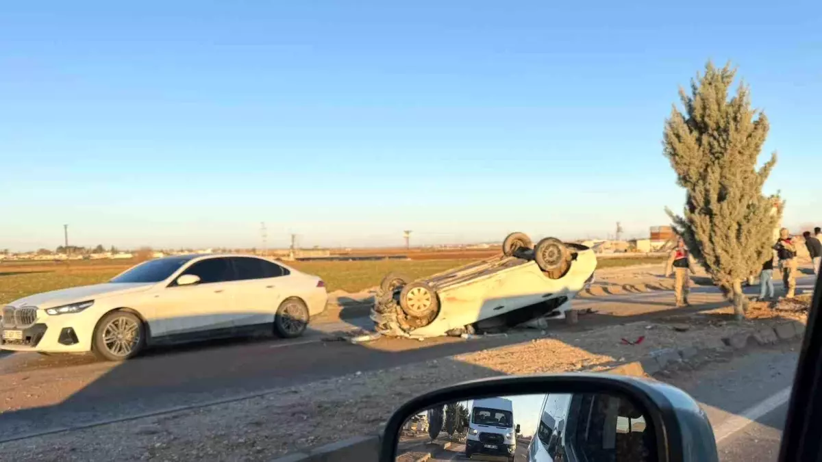 Şanlıurfa'da buzlanma sebebiyle meydana gelen kazada 7 kişi yaralandı.