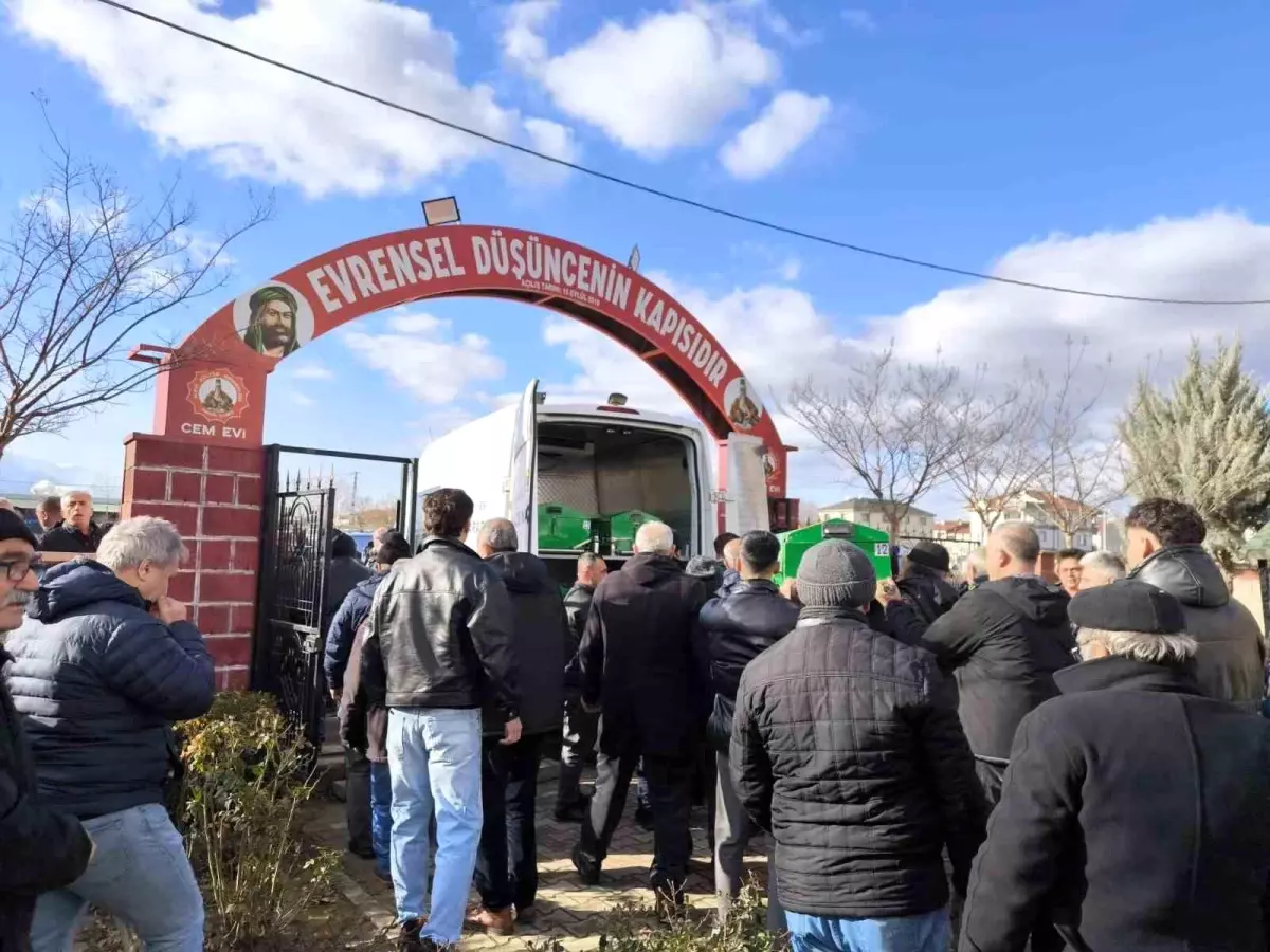 İnegöl'de Kaza Sonucu 2 Genç Kız Hayatını Kaybetti