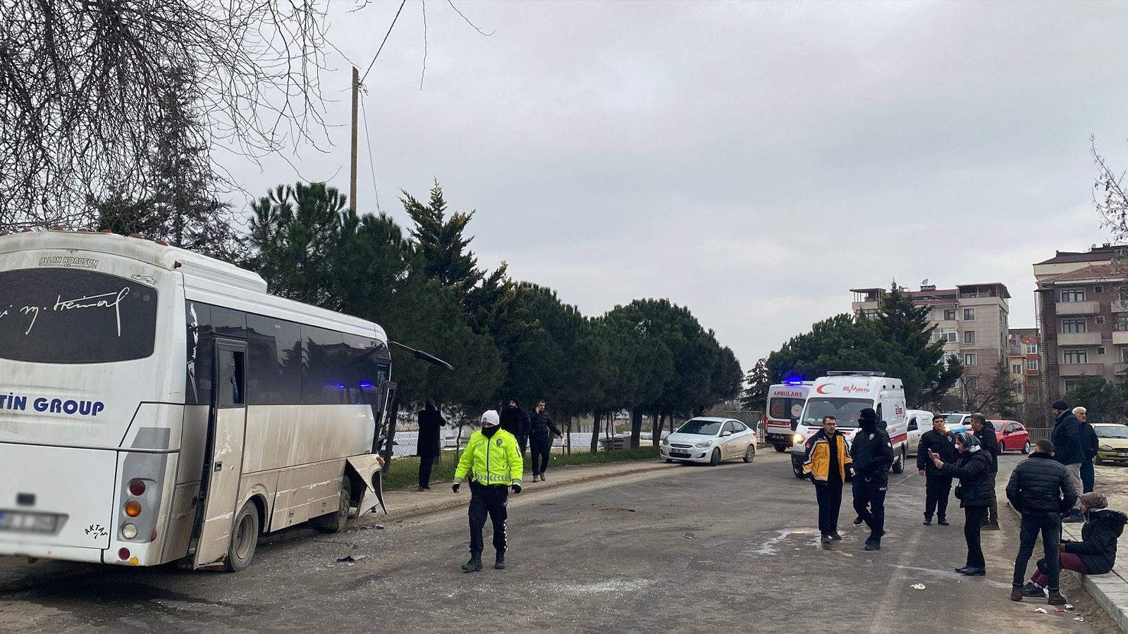 Tekirdağ'da korkunç kaza! Midibüsler kafaları çarpıştı: 19 kişi yaralandı