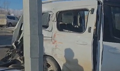 İĞDIR'DA SABAHIN ERKEN SAATLERİNDE TRAFİK KAZASI: ISKENDER IĞDIR CADDESİ'NDE CİDDİ BİR KAZA MEYDANA GELDİ