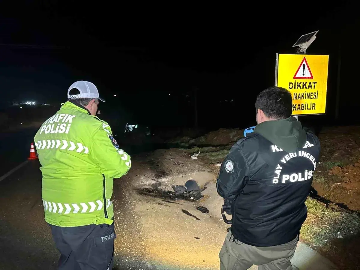 Uşak'ta Trafik Kazasında 1 Kişi Hayatını Kaybetti, 3 Kişi Yaralandı.