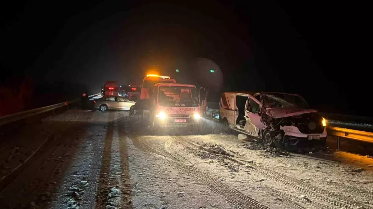 Zincirleme Trafik Kazaı Kırıkkale'de Meydana Geldi.