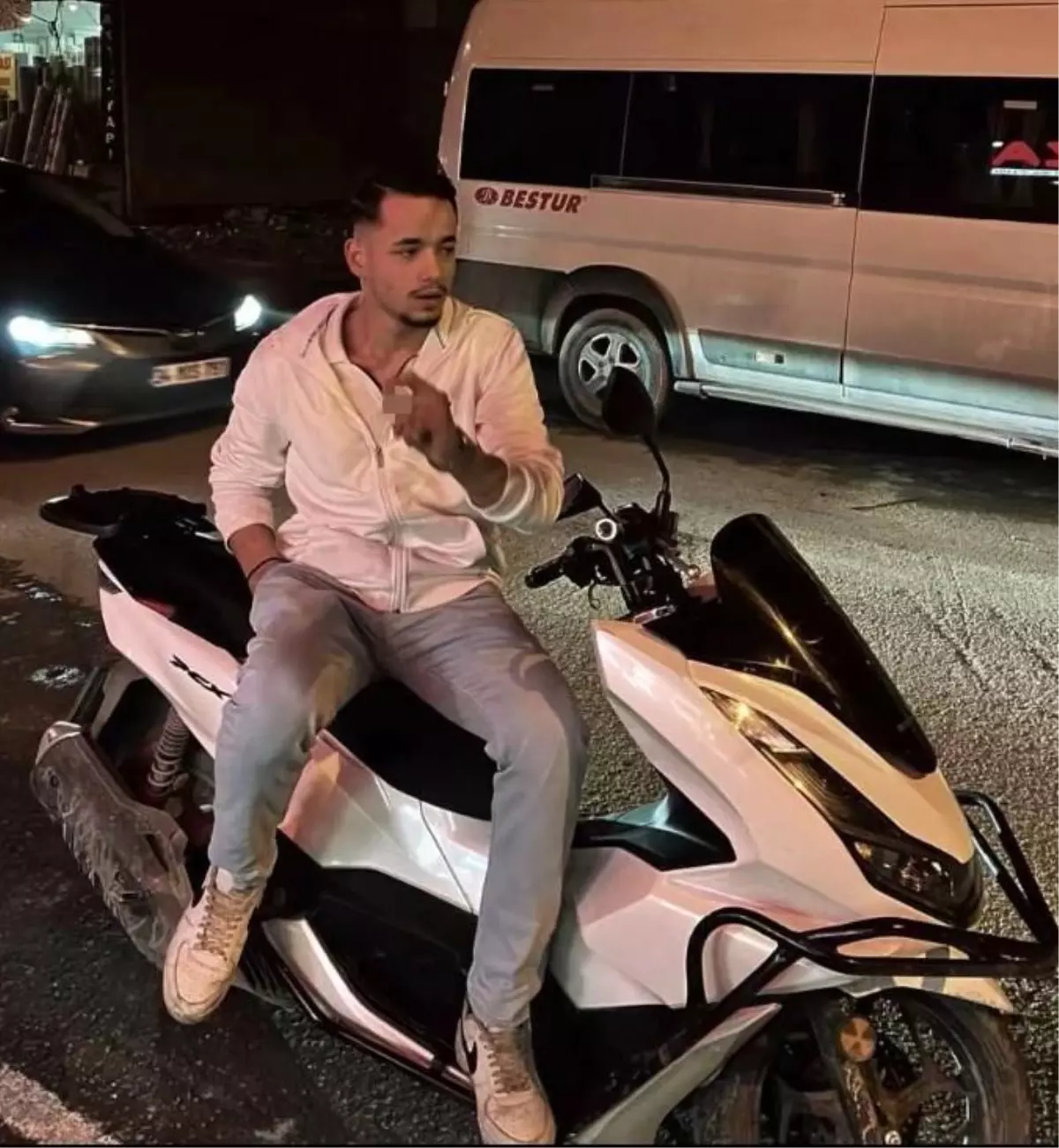 Başakşehir'de Motorsiklet Kazasında Sürücü Öldü.