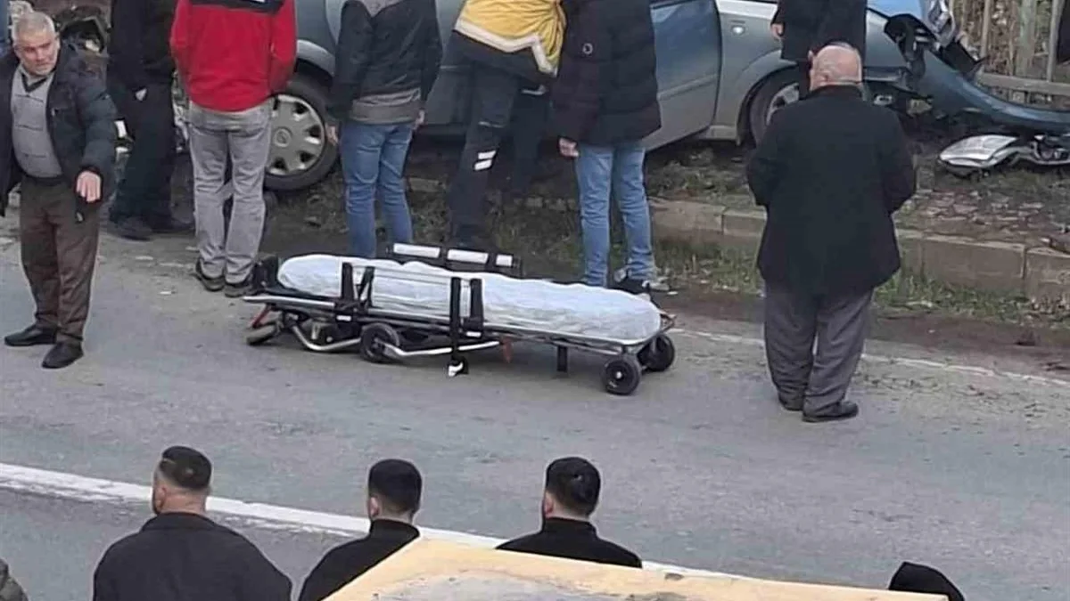 Trabzon Akçaabat'ta Kalp Krizi Geçiren Sürücünün Karıştığı Kaza Sonucunda 1 Kişi Hayatını Kaybetti.