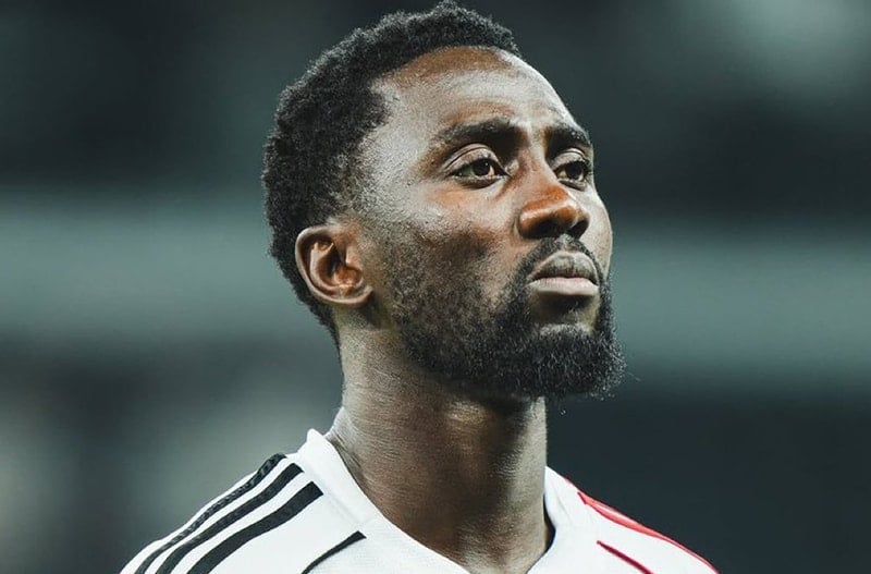 Beşiktaşlı futbolcunun babası trafik kazasında vefat etti.