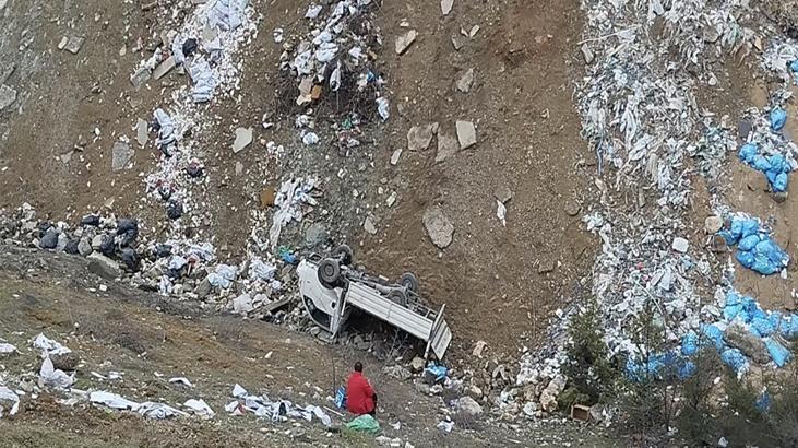 Karabük'te korkunç kaza! Kamyonet yan yattı: 2 kişi yaralandı